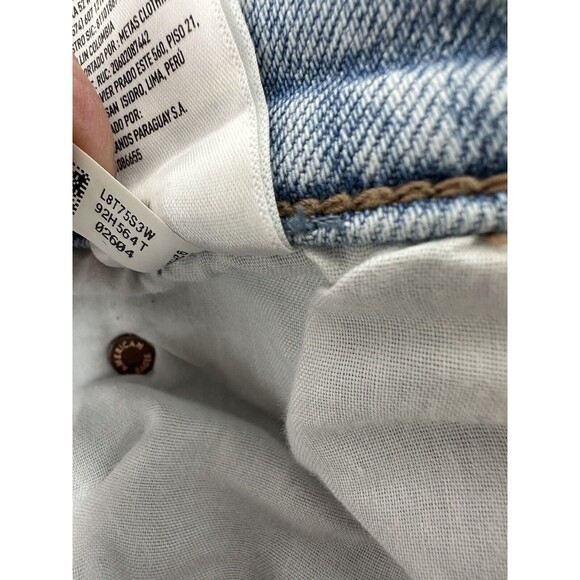 18R AE 90s Wide Leg Jeans - Extra Light Wash - High Waisted - Picture 8 of 13